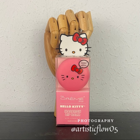 NEW! Limited Ed. The Crème Shop Hello Kitty Macaron Lip Balm Icing On The Cake - Picture 3 of 7